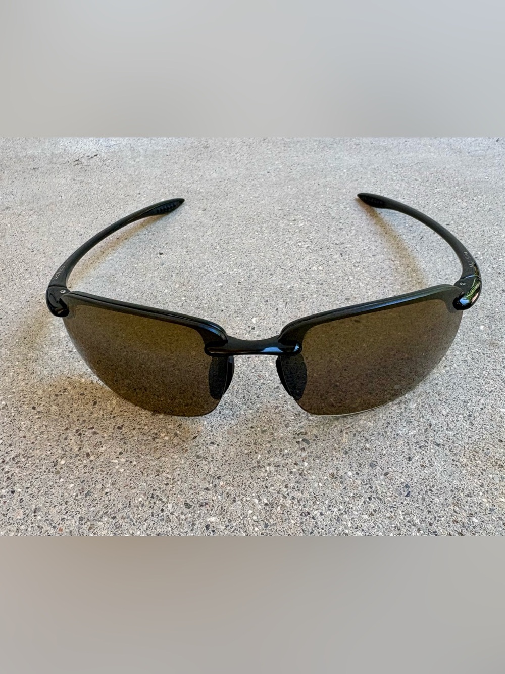 NICE! Maui Jim Ho'okipa MJ407-02 Polarized Sunglasses Black Frame Bronze Lens